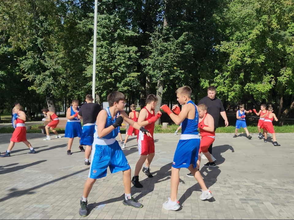 В Центральном парке устроили открытую тренировку по боксу