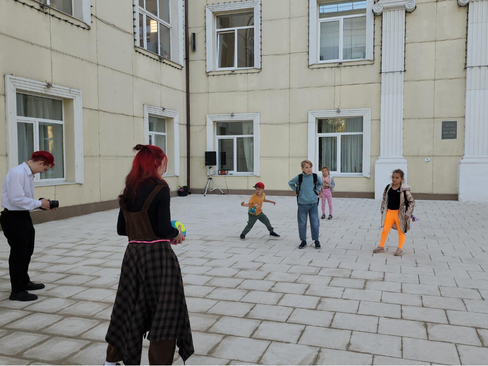 Воспитанники Дворца культуры Щелкова узнали правила забытых уличных игр