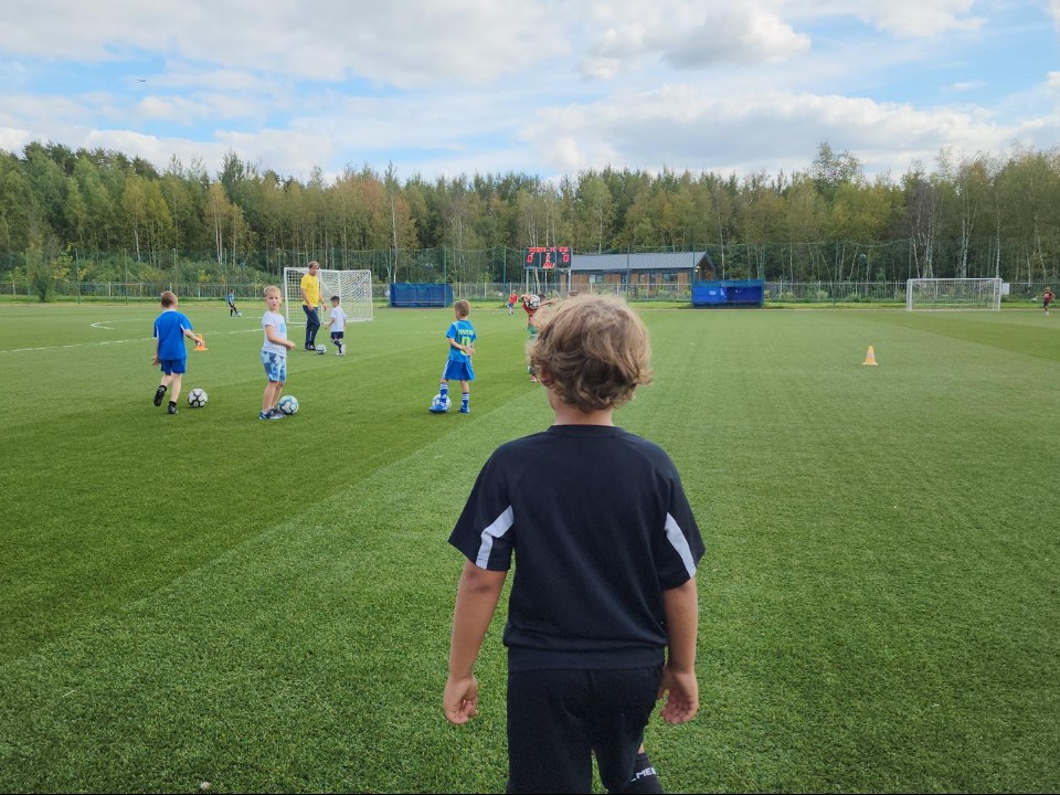 На стадионе «Москвич» этой зимой запустят систему подогрева футбольного поля