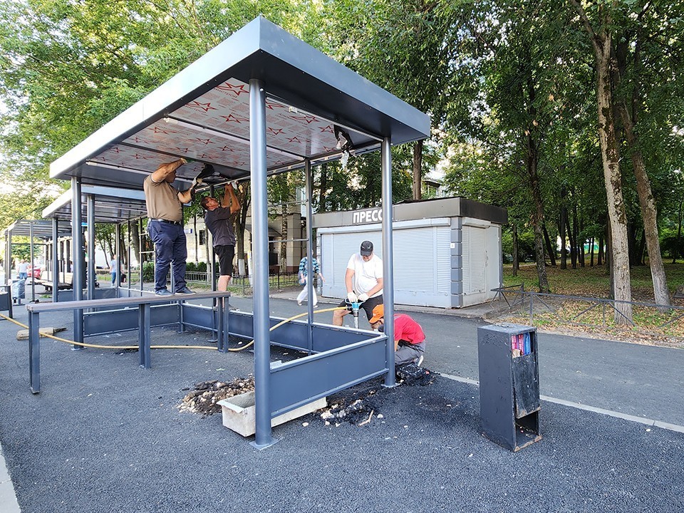 Остановку «Детская» остеклят перед зимой по просьбе жителей