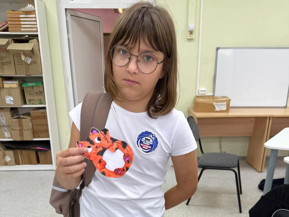 Начинающие дизайнеры из Нестеровского лицея нарисовали рыжих котов на мастер-классе