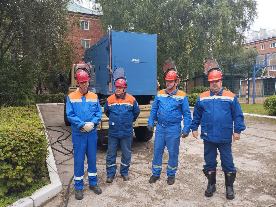Энергетики отработали подключение школ к резервному питанию в случае аварий