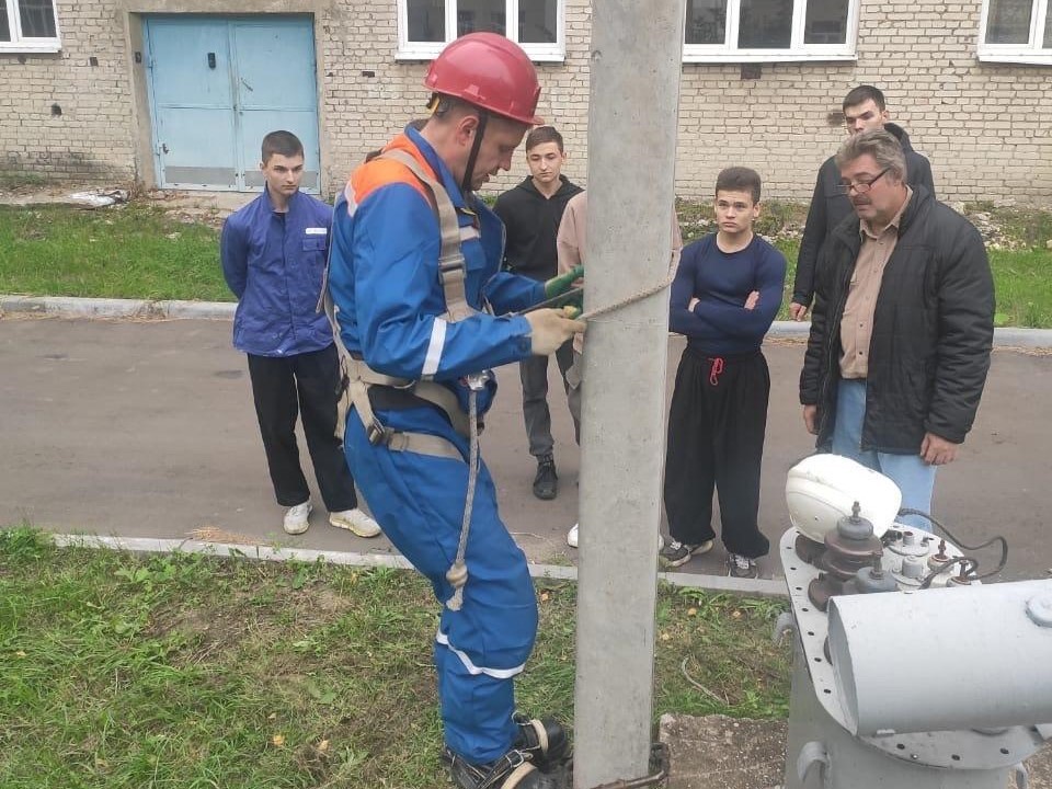 «Мособлэнерго» оборудовало полигон для обучения будущих энергетиков Шатуры