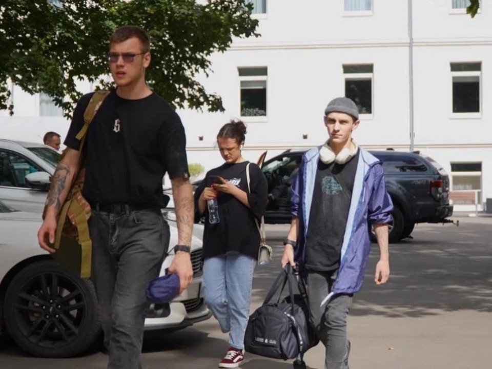 Волонтеры из Лобни и Щелкова отправились в Донецк с гуманитарной миссией