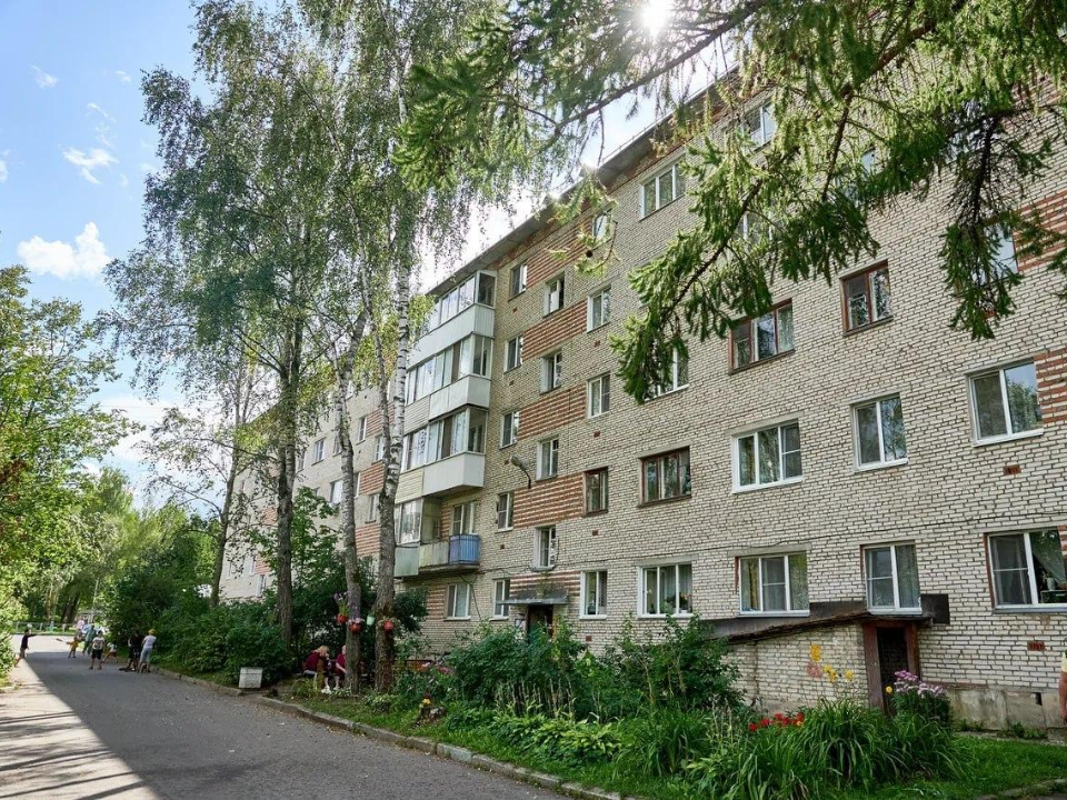 Дом в Запрудне получил новую крышу