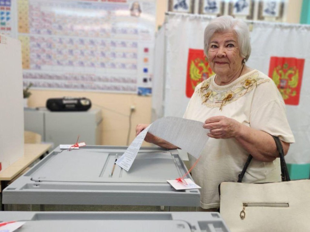 Педагог с «космическим» стажем отдала свой голос за будущих депутатов Дмитрова