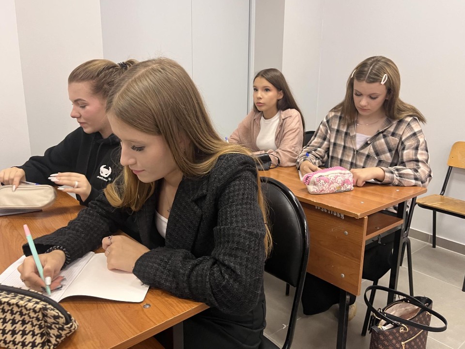 Две группы по направлению «Релейная защита» открыли в ШЭТ