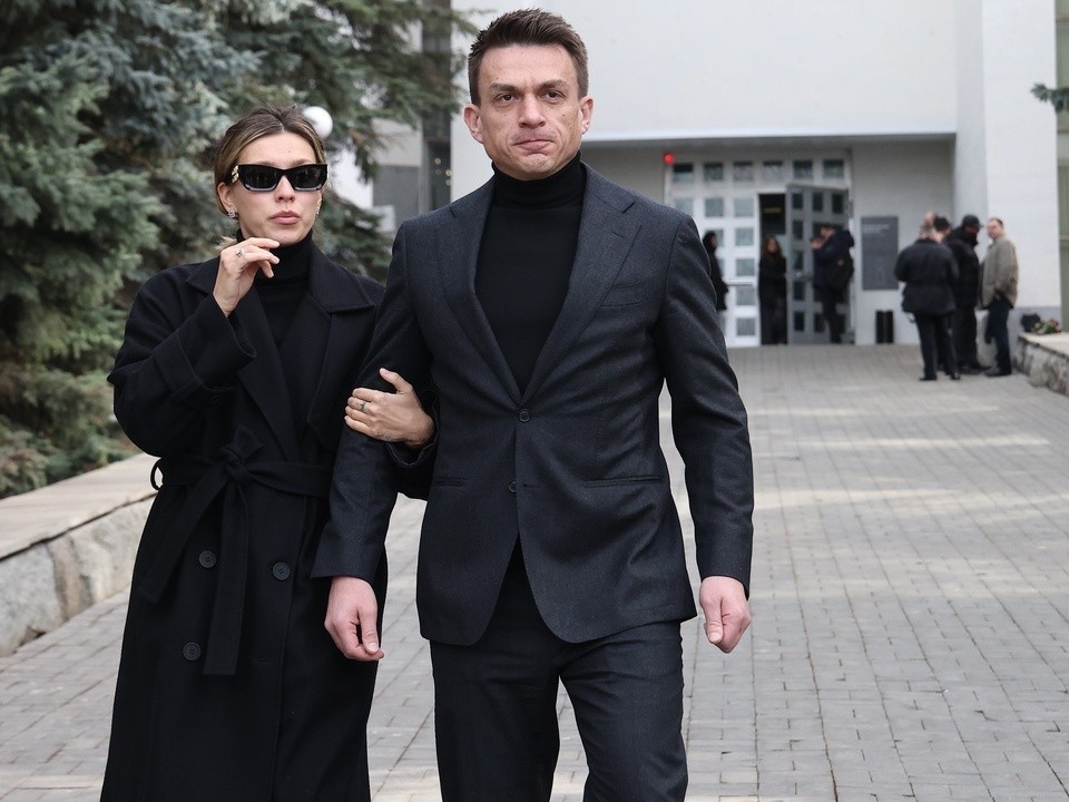 Отцу Регины Тодоренко экстренно сделали операцию