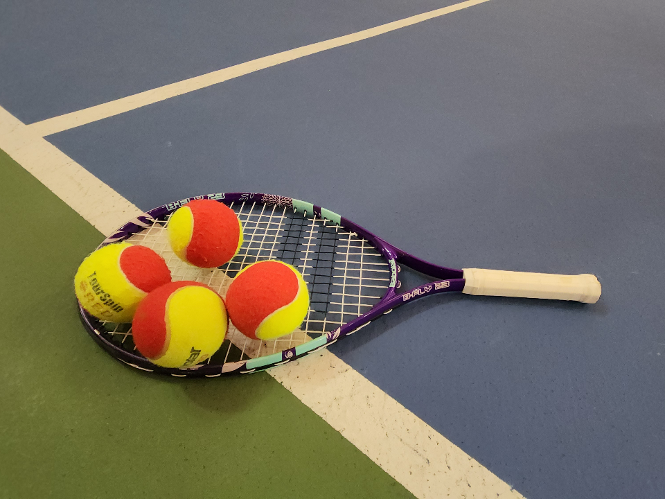 В Мытищах началось строительство современного трехэтажного теннисного центра