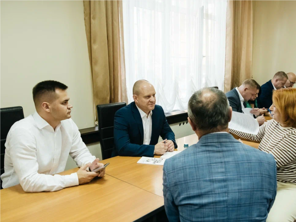 В селе Тарасовка провели выездную администрацию
