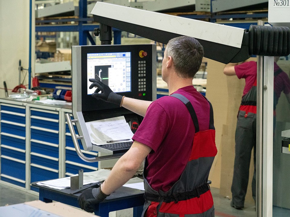 На Серпуховском лифтостроительном заводе внедряют искусственный интеллект