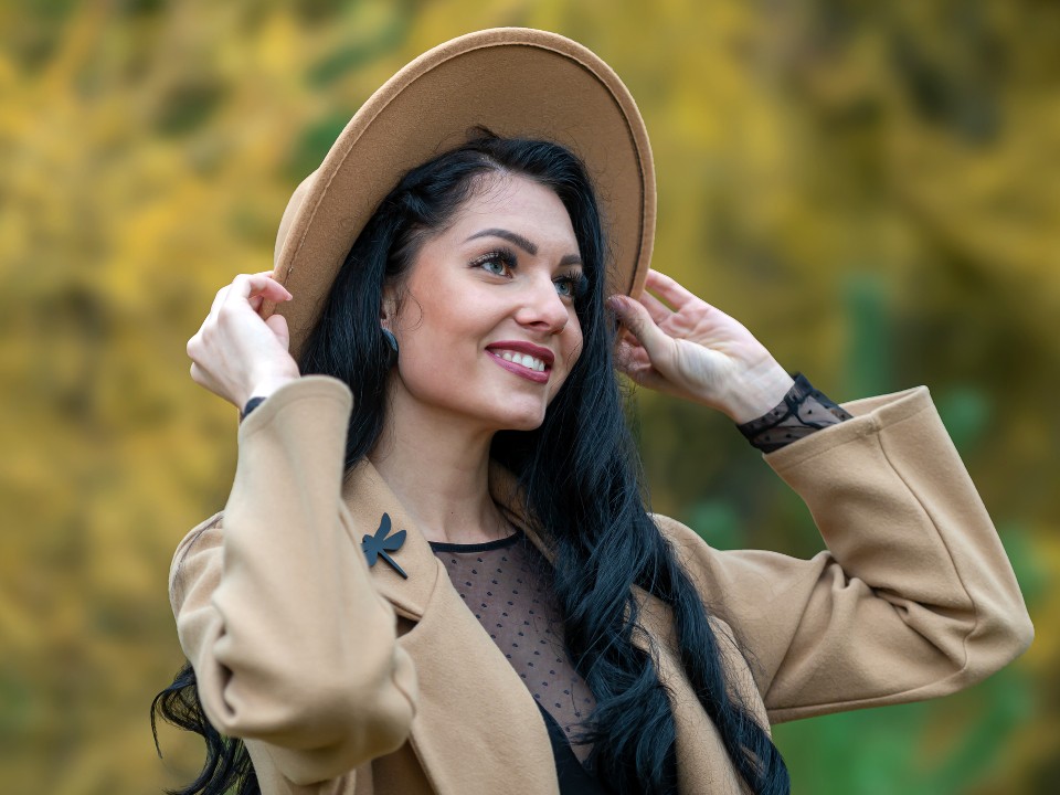 Дело в шляпе: какие головные уборы будут в тренде в новом сезоне, советы фэшн-стилиста модницам Балашихи