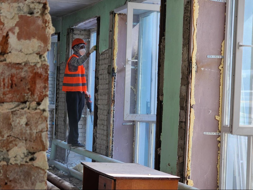 В Протвине продолжается капитальный ремонт лицея №2