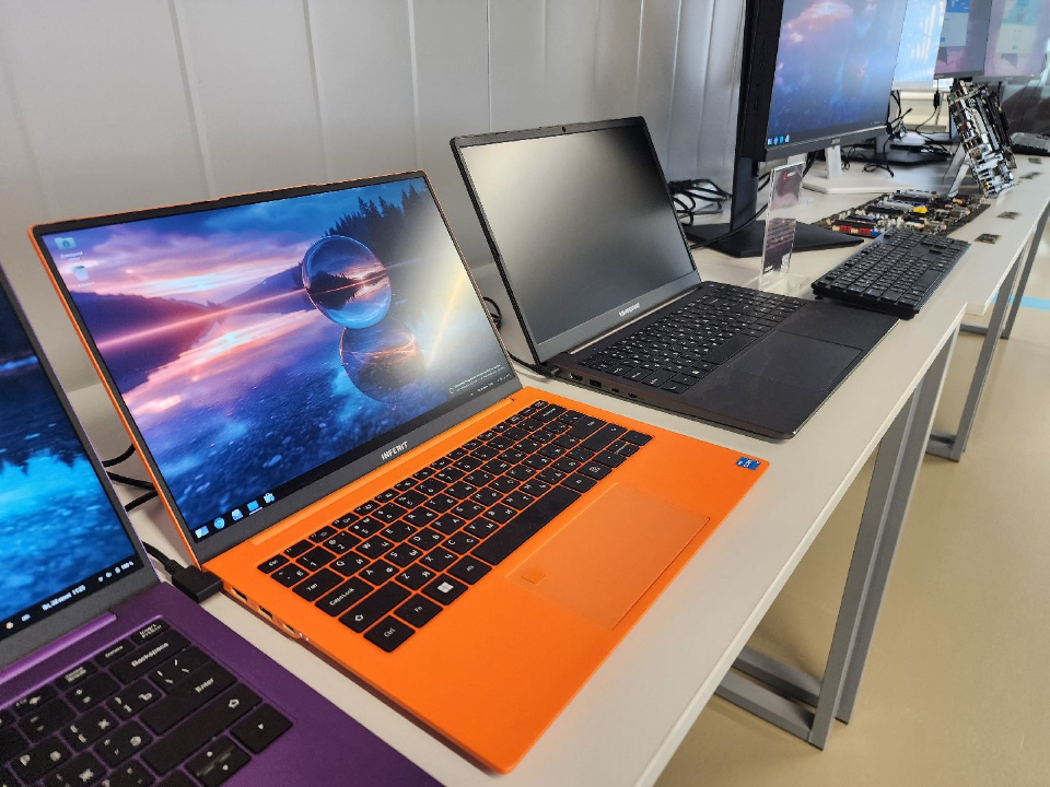 Ноутбук российского производства вошел в реестр Минпромторга