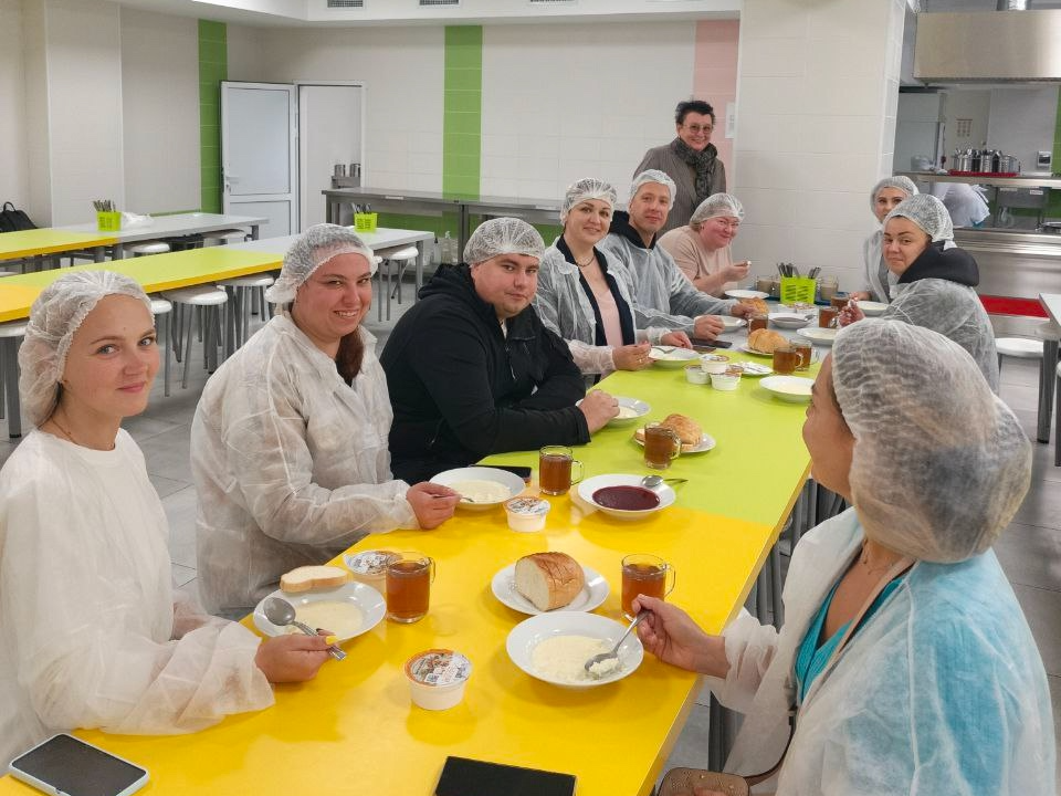 Родители проверили качество питания в школах округа