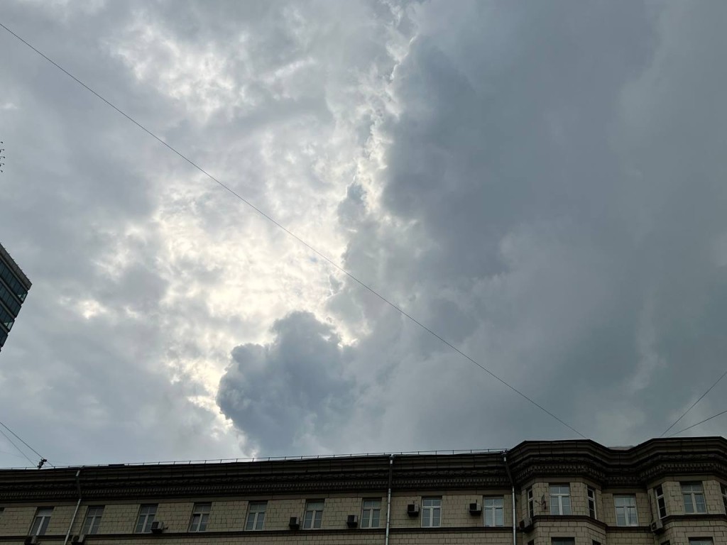 Дожди прервут ясную погоду в Подмосковье всего на один день