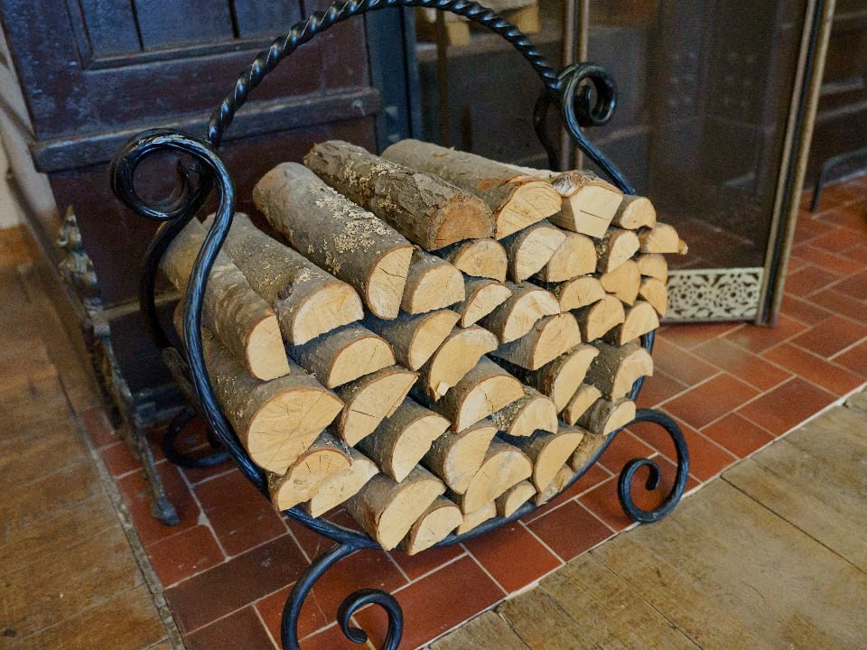 Матери погибшего участника СВО из Сайгатова привезут дрова на зиму