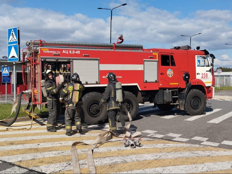 Пожарные провели учения на предприятии в Богородском округе