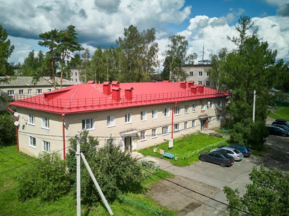 В Подмосковье с начала лета отремонтировали кровли в 287 многоквартирных домах