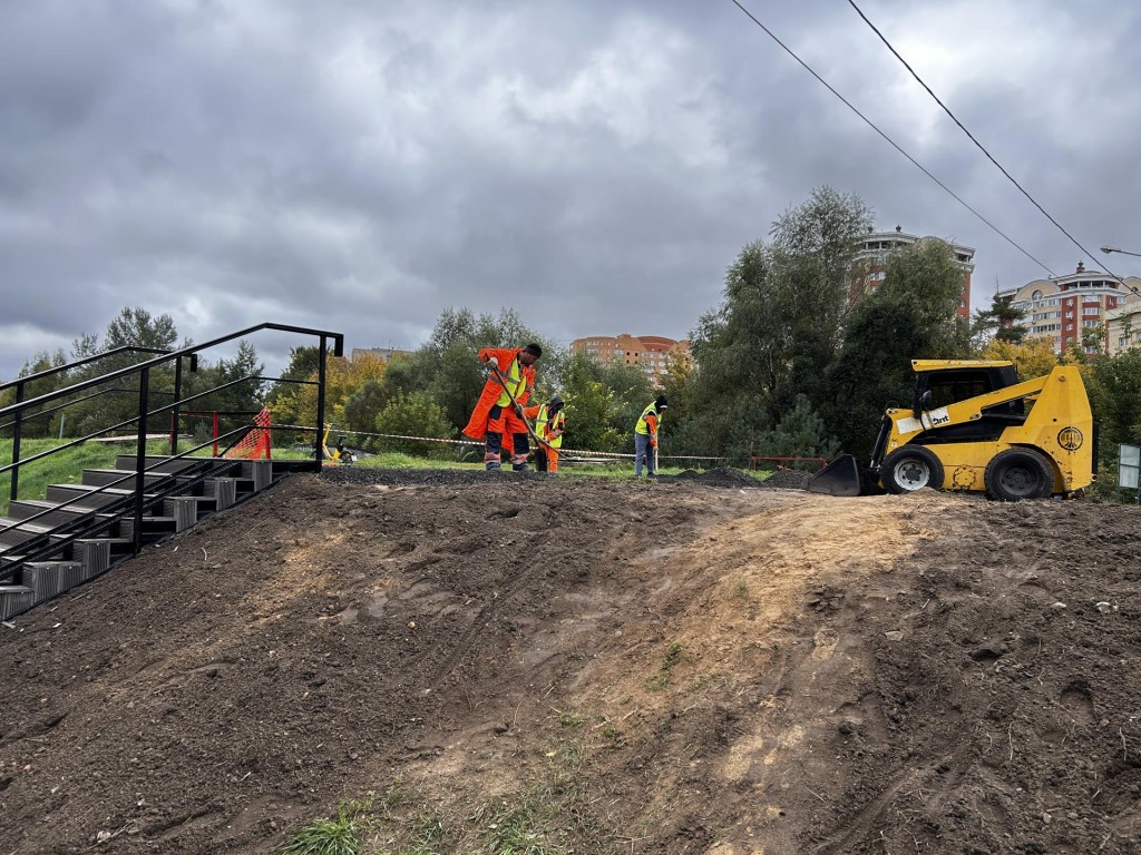 Пешеходный переход через Акуловский водоканал откроют в октябре