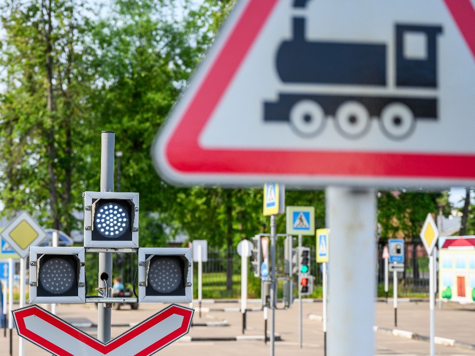 В окружной школе открылся уникальный детский автогородок