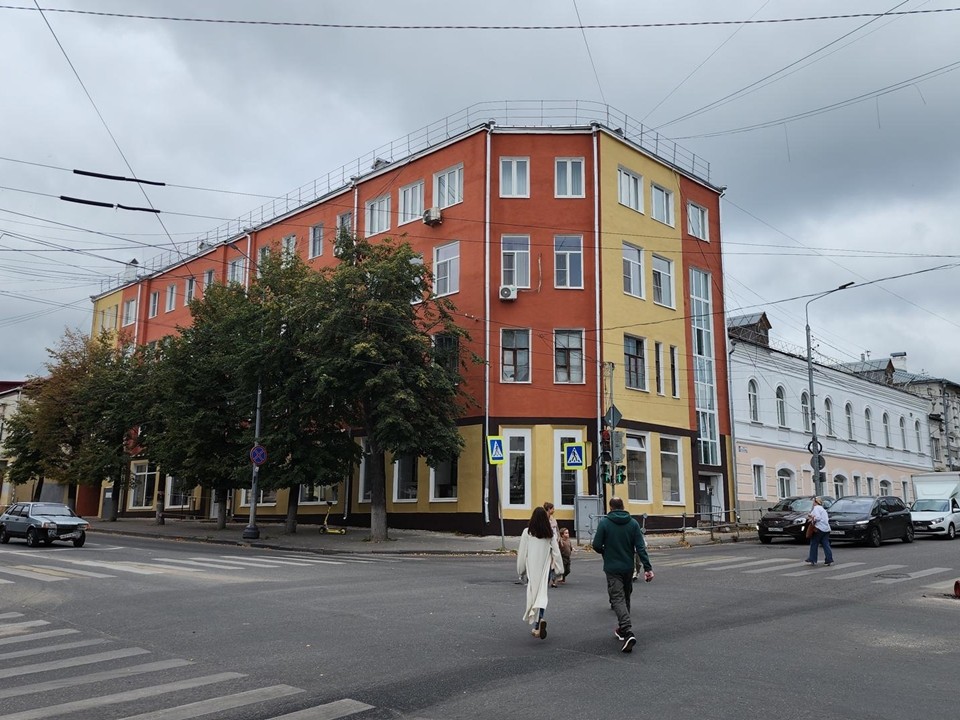 В исторической части Серпухова завершили ремонт фасада многоквартирного дома