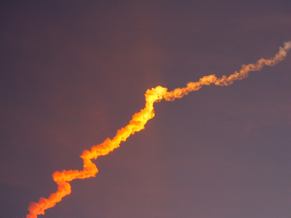 Жители засняли «космическую медузу»