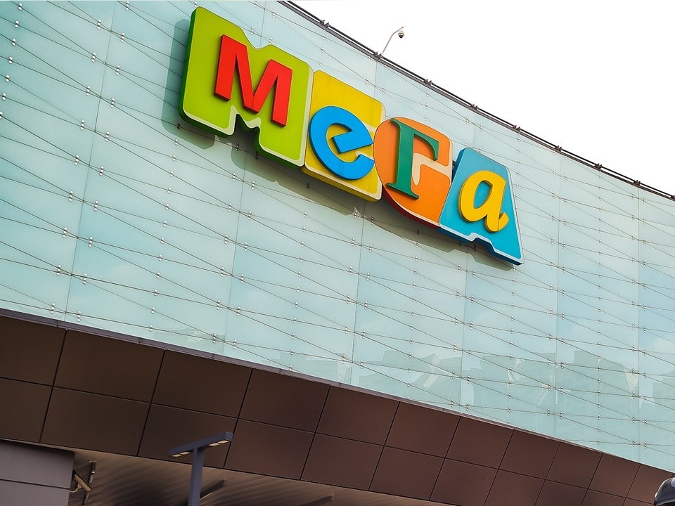 После эвакуации ТЦ «Мега Химки» возобновил работу