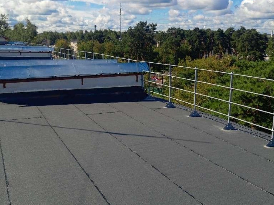 В Дмитрове отремонтировали крышу панельного дома