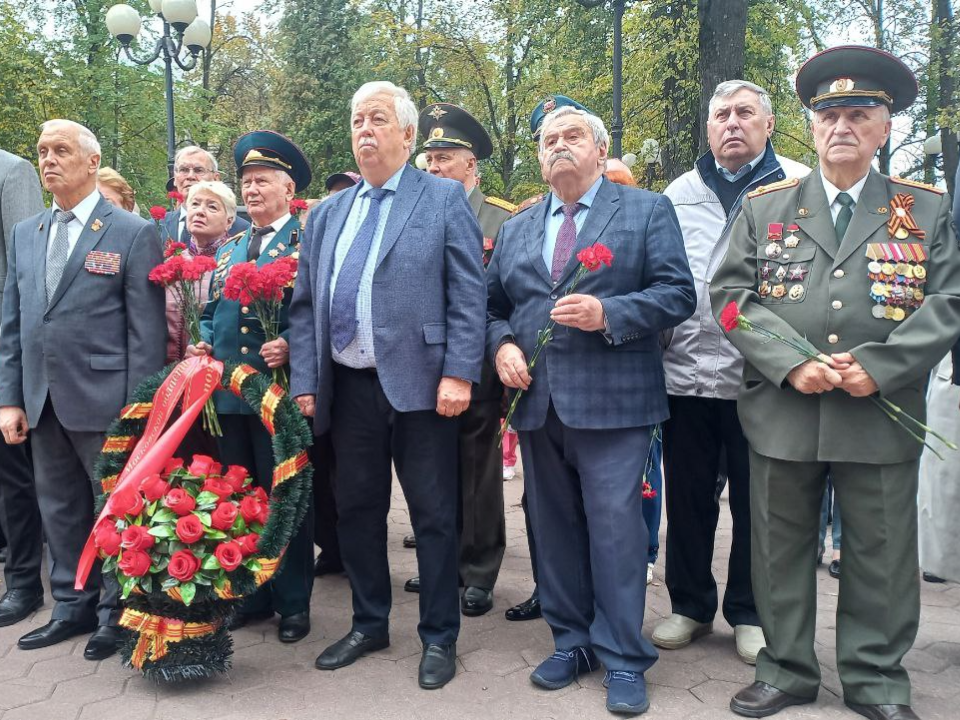 Внук маршала Баграмяна приехал в Электросталь на День Победы во Второй Мировой войне