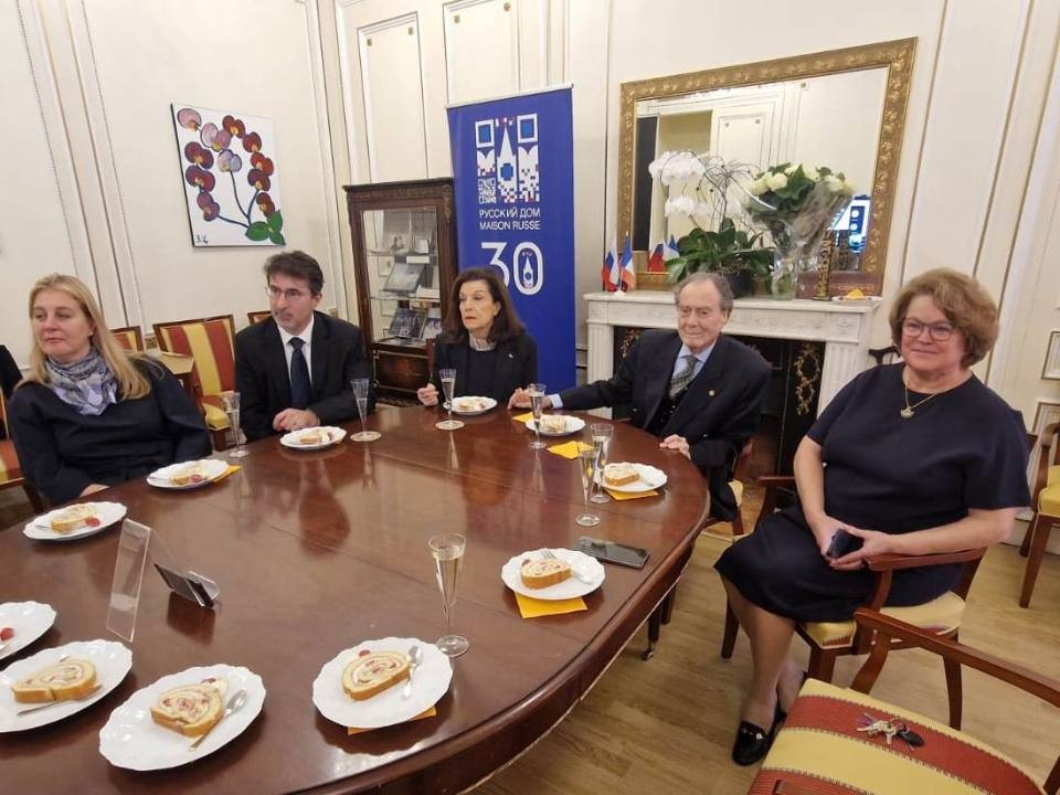 Шереметьева пригласили в Звездный городок, чтобы посадить березу