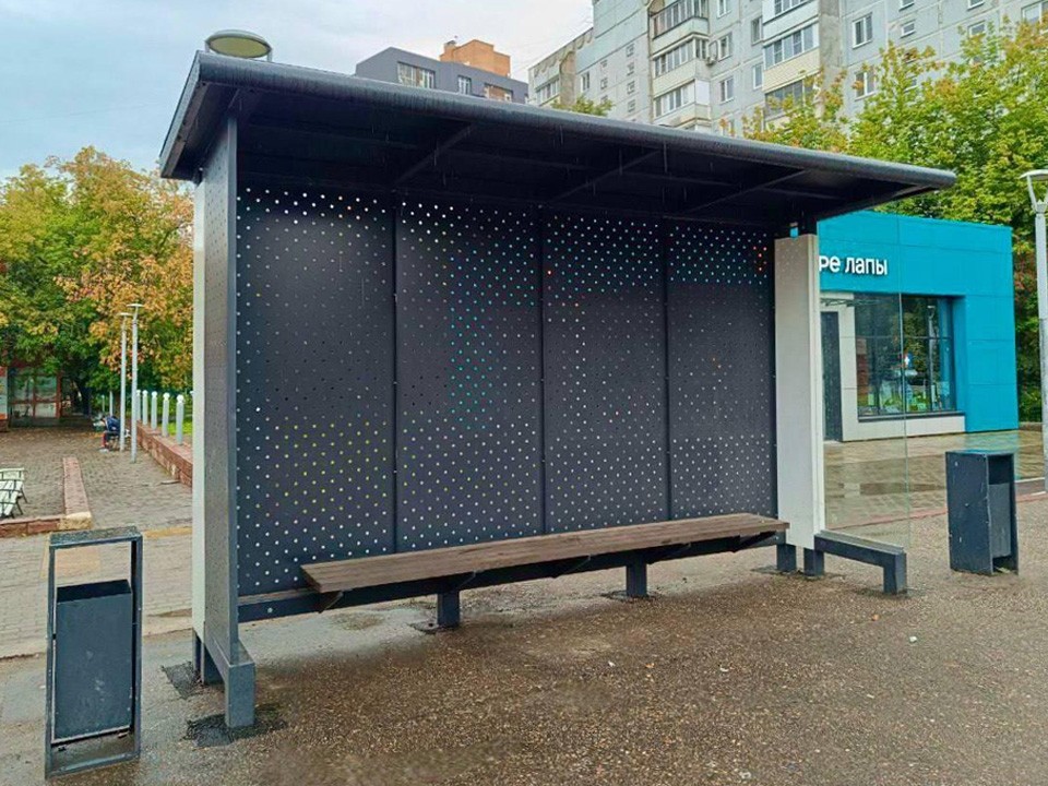 Остановки из ударопрочного стекла начали устанавливать в Подмосковье