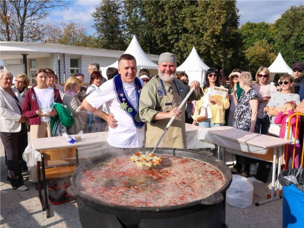 Фестиваль в Подольске: 3,5 тыс. гостей и 200 литров щей по рецепту Похлебкина