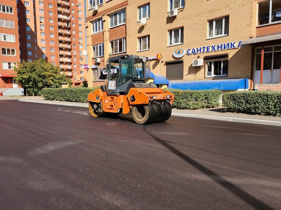 На улице Менделеева сделают современный асфальт