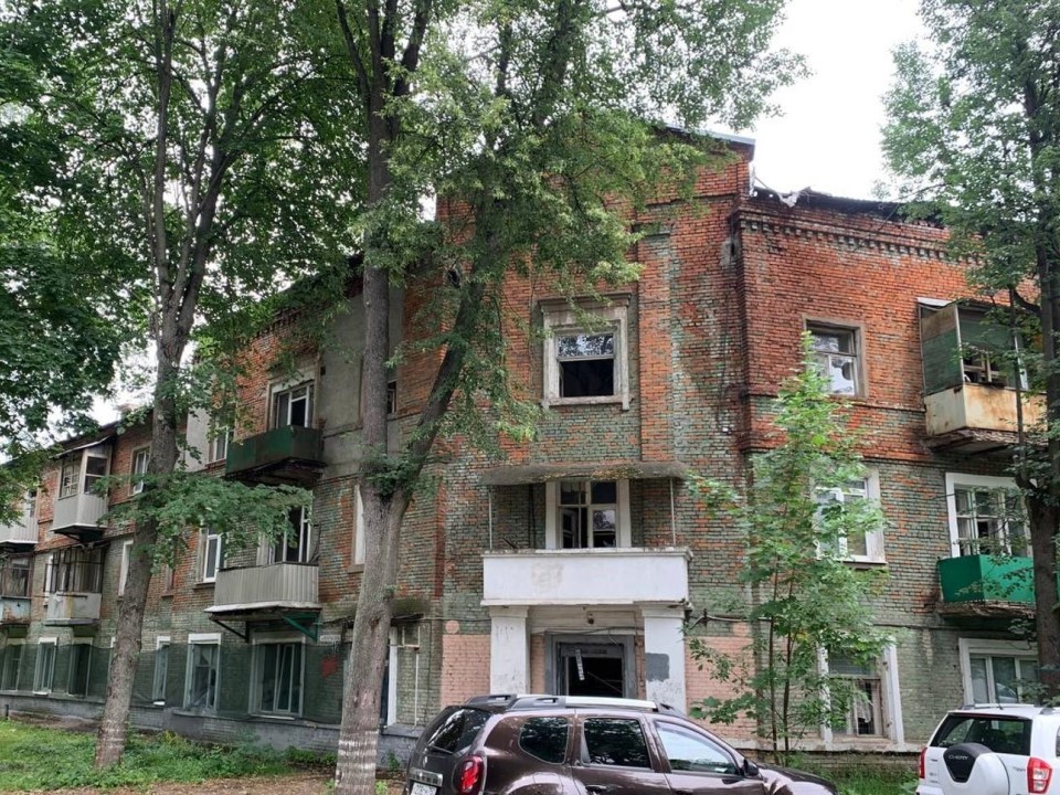 В подмосковном Пушкино снесли аварийный жилой дом