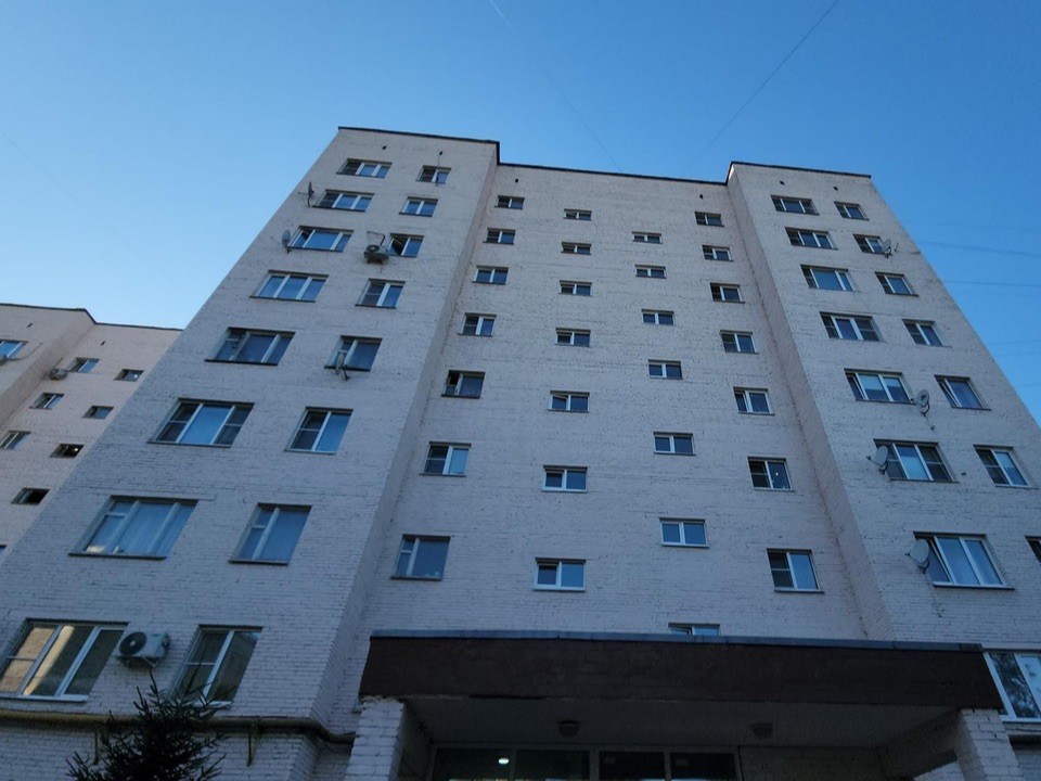 На улице Адасько отремонтировали подъезд