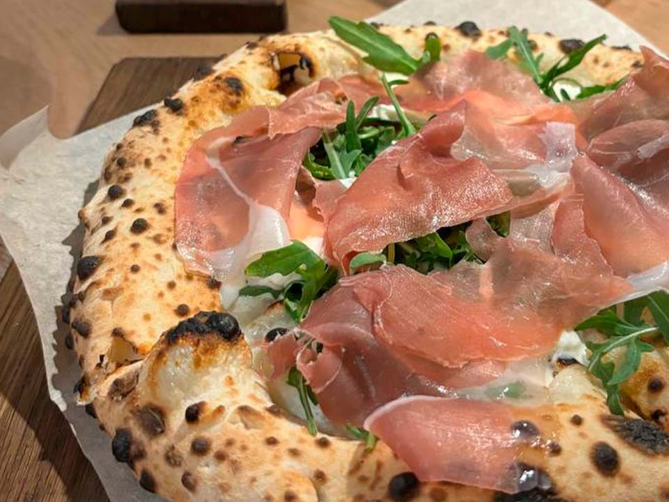 Житель Ржавок получил пиццу с необычными грибами