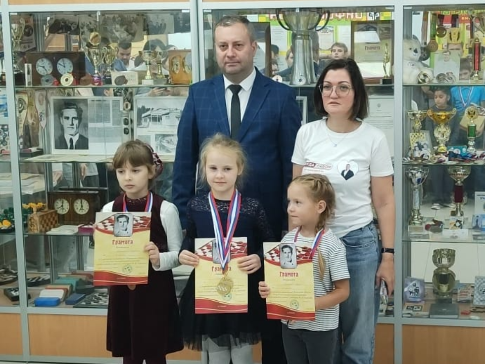 Электростальская шашистка стала дважды победительницей областного турнира