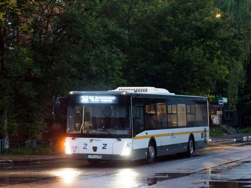 Шесть больших автобусов добавили на маршруты к МДЦ-2