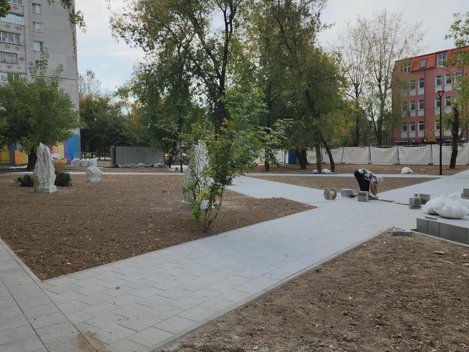 Новый сквер для прогулок создают на улице Советской
