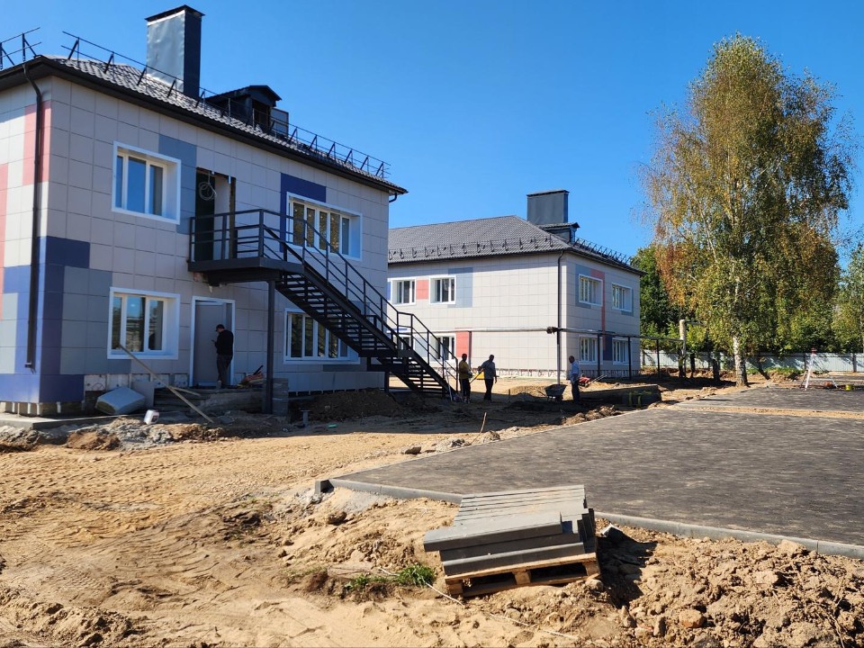 Двор детского сада в Колюбакине начали обустраивать