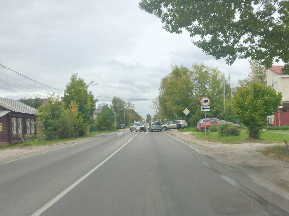 В результате ДТП на улице Смычка обошлось без пострадавших