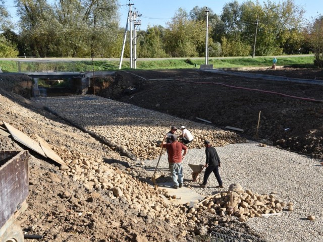 В Лотошине откроется обновленная прибрежная зона «Красный ручей»