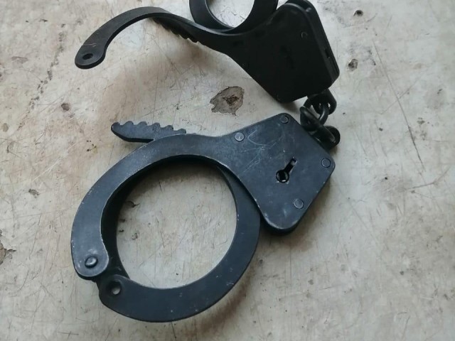 Спасатели сняли тесные наручники с рук жителя Павловского Посада