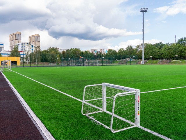 Стадион «Металлург» обновят до конца 2026 года