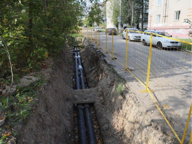 В поселке Реммаш заменили половину теплотрассы к отопительному сезону