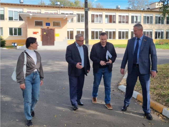Выборы завершаются: Наумов посетил избирательные участки в Электростали