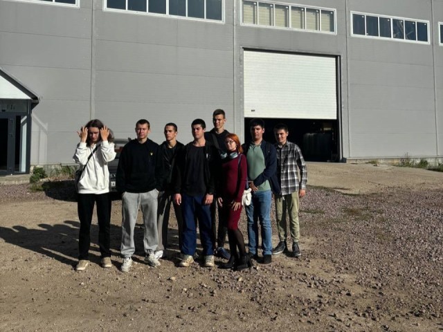 Будущие электротехники из Луховиц познакомились с работой профильного завода