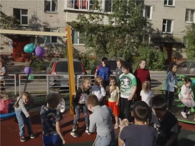 Новые детские игровые площадки открылись на улицах Ленина и Первомайской