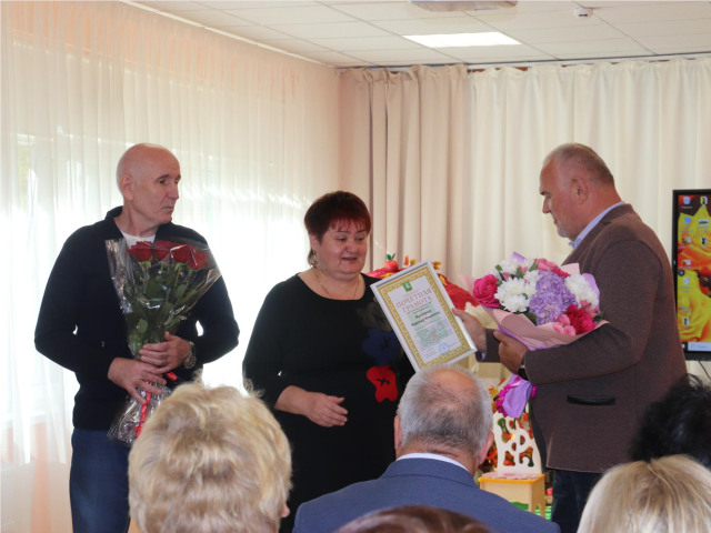 Воспитателей Талдома поздравили и наградили в честь праздника